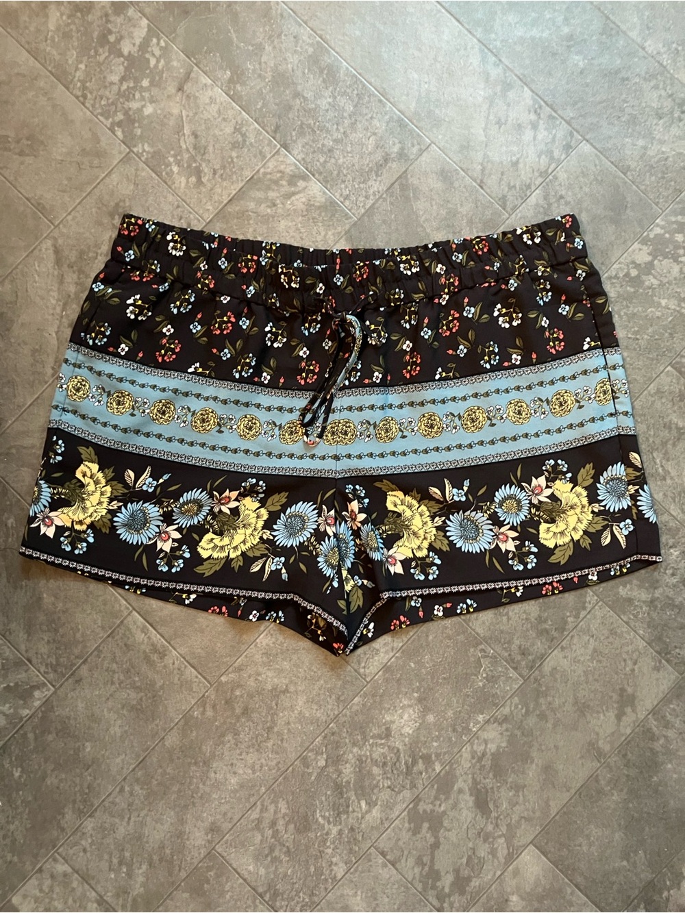 LOFT Black Floral Border Print High-Waist Shorts
